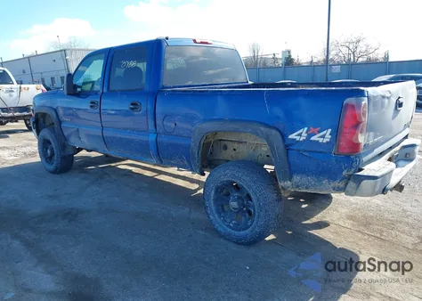 2004 Chevrolet Silverado 2500Hd Ls z USA, uszkodzony, nr VIN 1GCHK23U94F157536